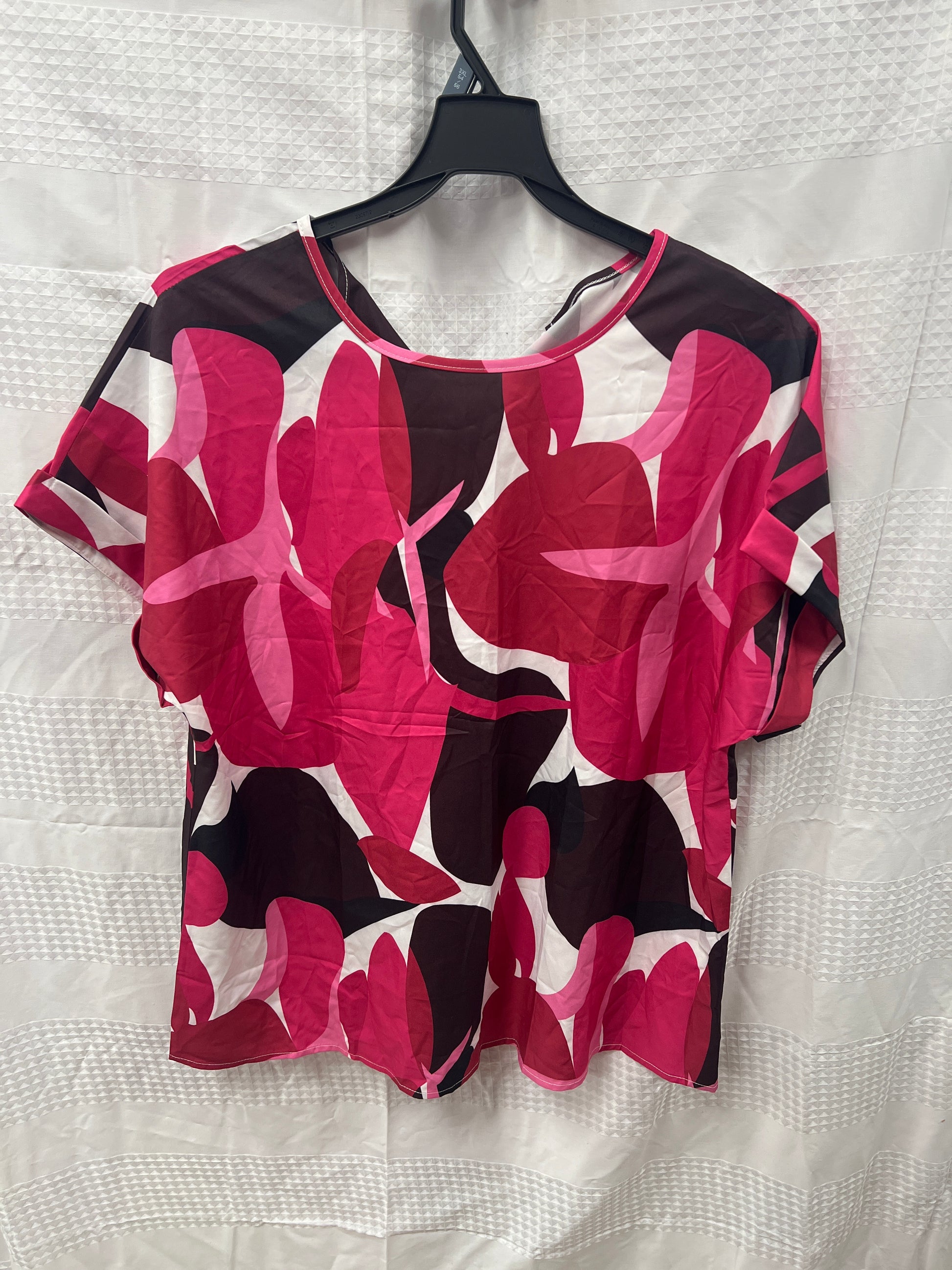 Women’s 2XL multicolored dress shirt