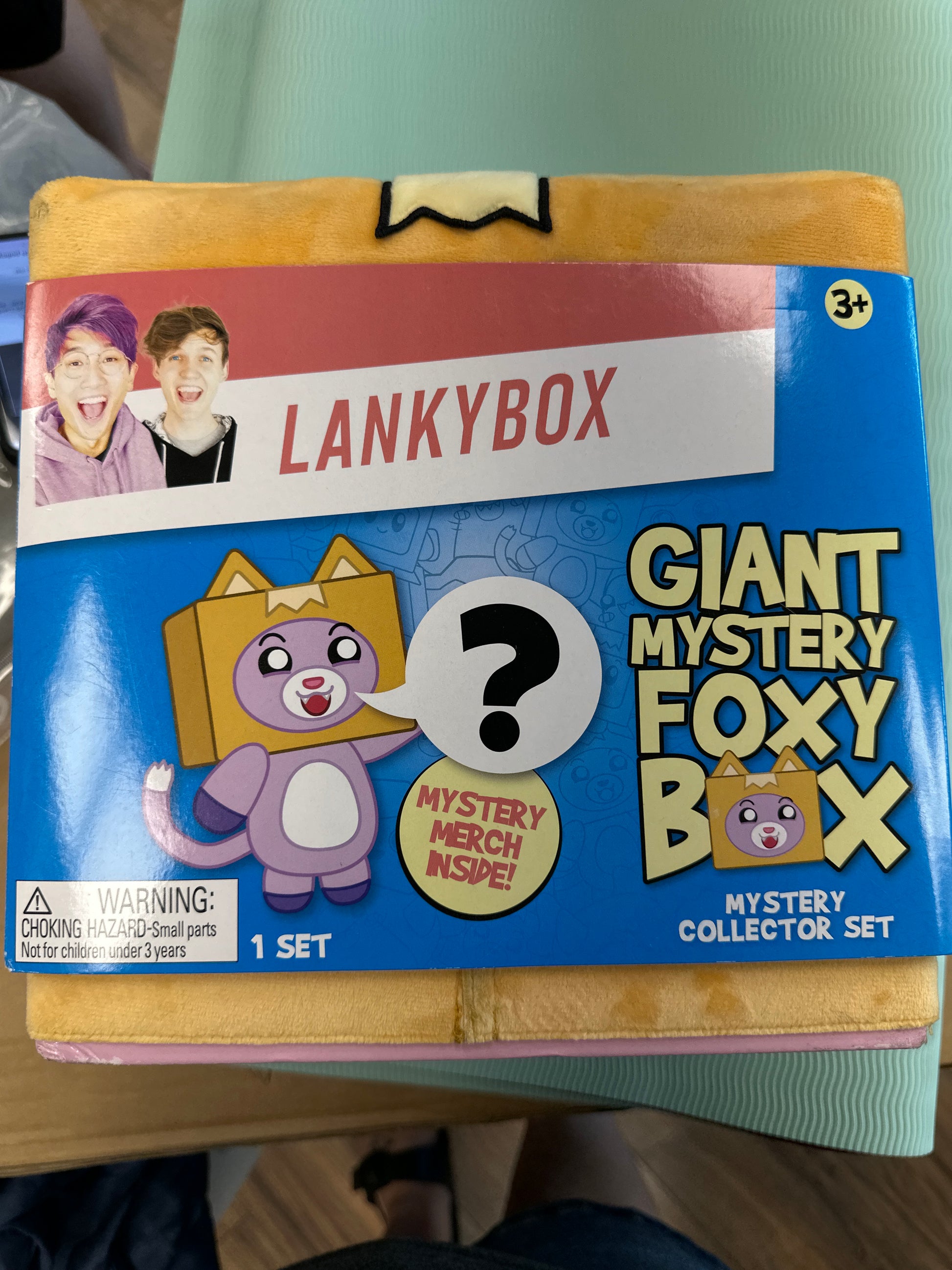 Lankybox - Giant Mystery Foxy Box