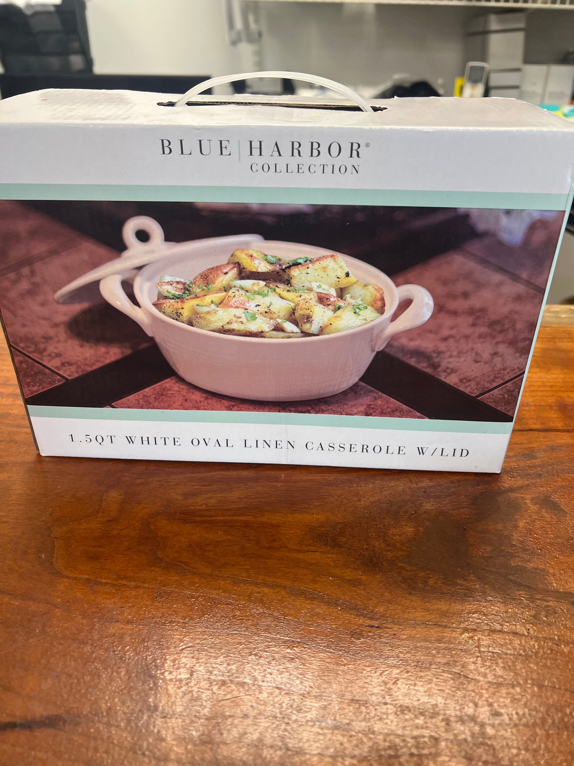 Blue Harbor 1.5qt White Oval Casserole with Lid