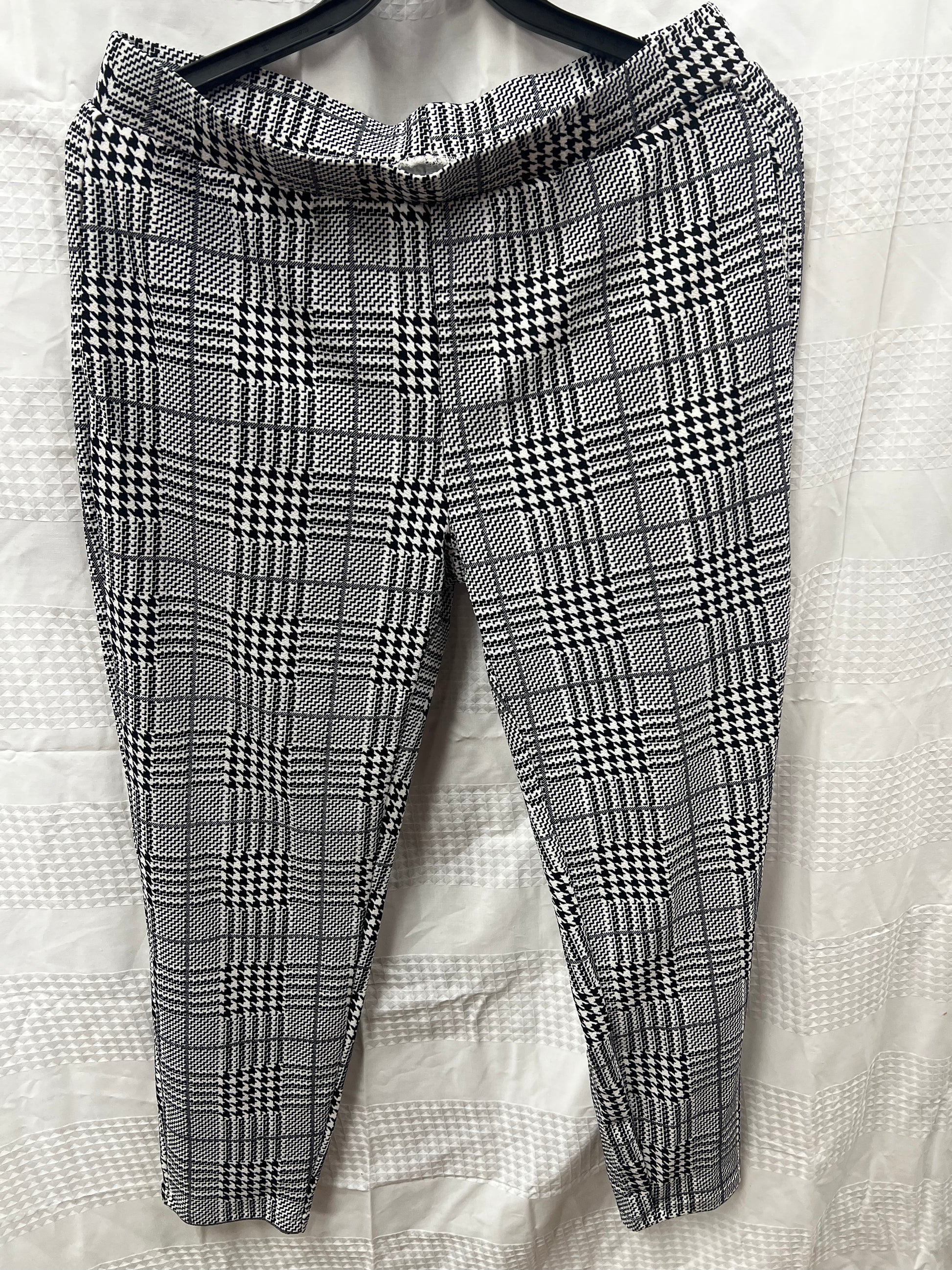 Women’s 2XL plaid leggings